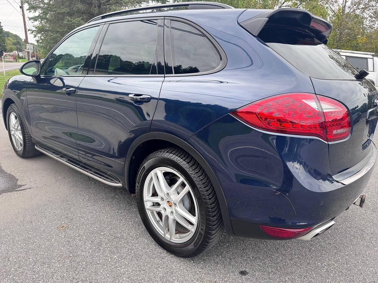 Used 2013 Porsche Cayenne Diesel AWD/4WD image 13