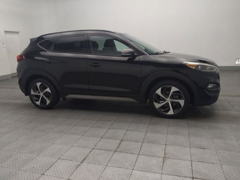 Used 2018 Hyundai Tucson Value w/ Cargo Package FWD image 11