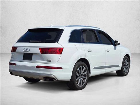 Used 2017 Audi Q7 3.0T Premium Plus w/ Premium Plus Package AWD/4WD image 5