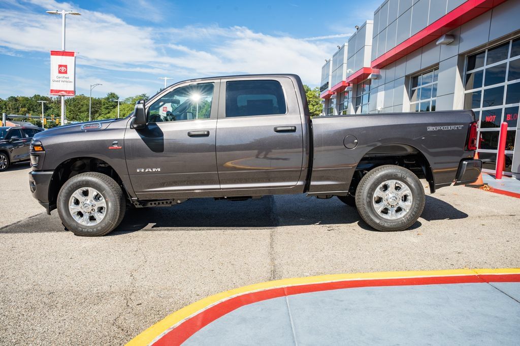 New 2027 RAM 2500 Big Horn AWD/4WD image 4