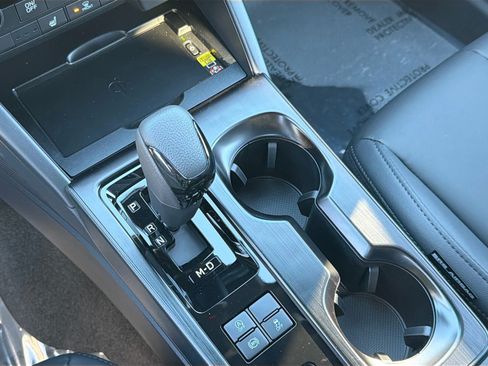 Certified 2026 Subaru Outback Premium AWD/4WD image 22