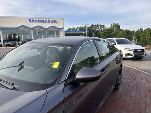 Used 2019 Honda Accord Sport image 5