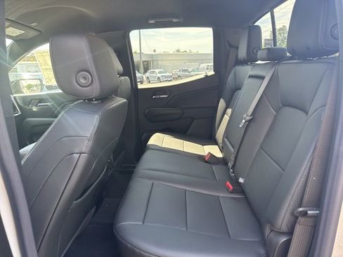 New 2026 GMC Canyon Elevation image 10