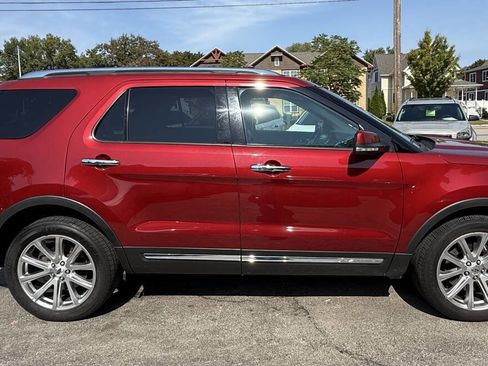 Used 2016 Ford Explorer Limited image 13