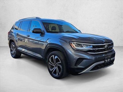 Used 2021 Volkswagen Atlas SEL Premium image 3