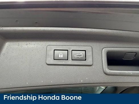 Used 2023 Subaru Forester Touring AWD/4WD image 38