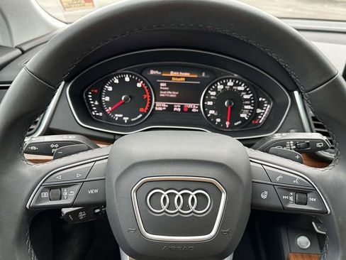 Used 2023 Audi Q5 2.0T Premium w/ Convenience Package AWD/4WD image 24
