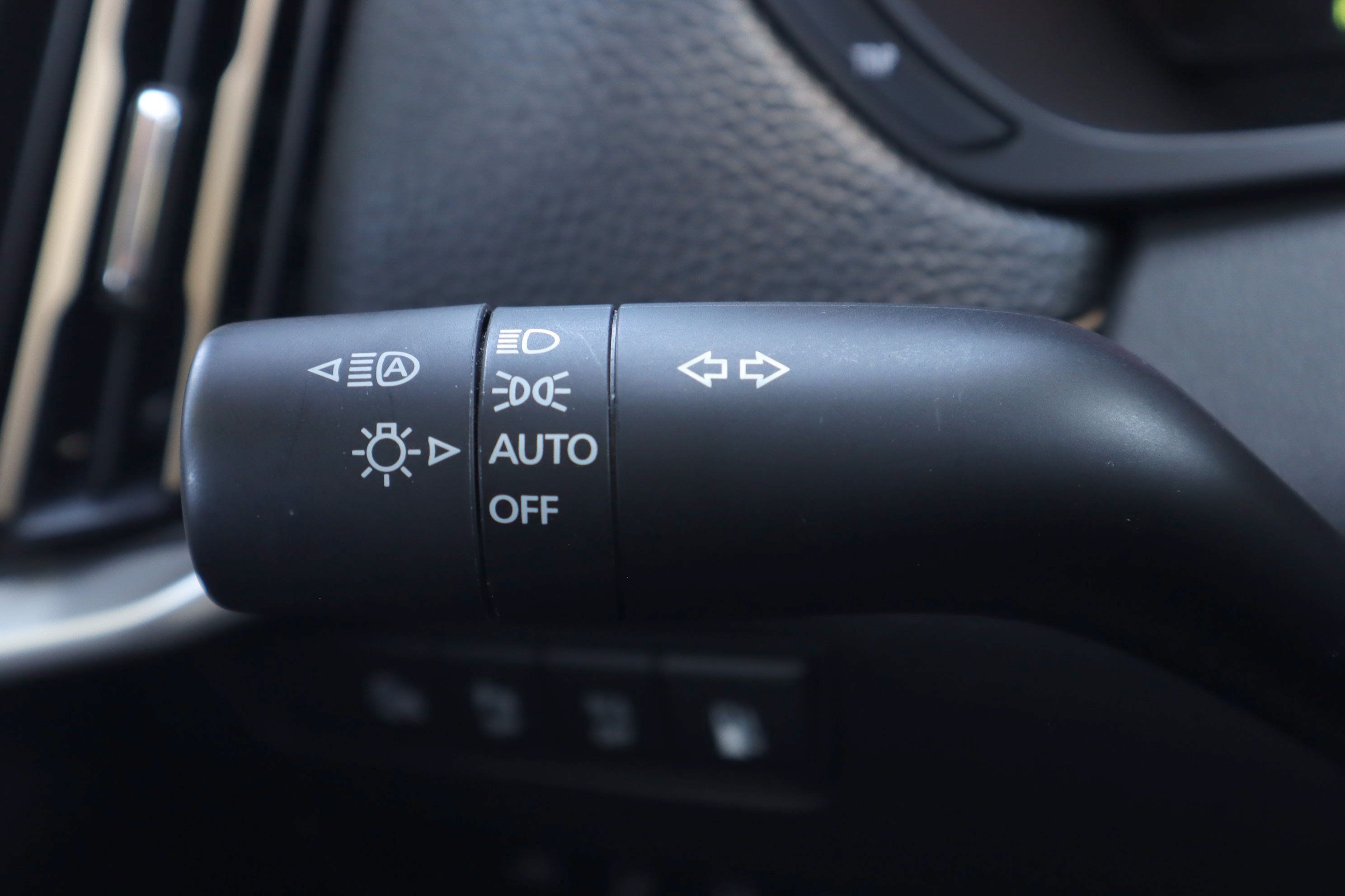 Certified 2025 MAZDA CX-70 Plug-In Hybrid w/ Premium Pkg AWD/4WD image 20