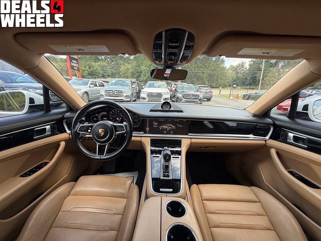 Used 2018 Porsche Panamera RWD image 17