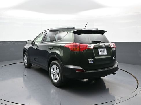 Used 2013 Toyota RAV4 XLE AWD/4WD image 8