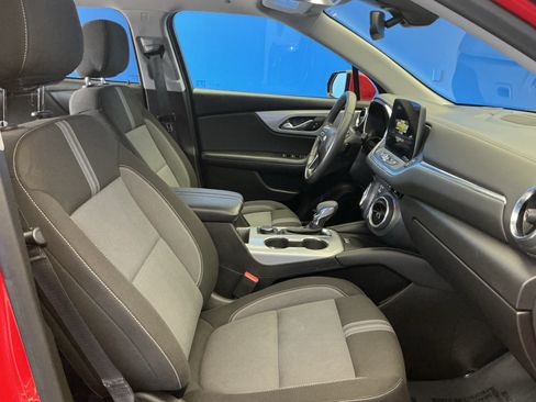 Used 2024 Chevrolet Blazer LT w/ Convenience Package FWD image 23