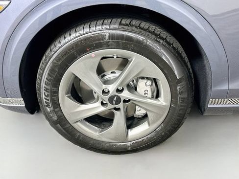 New 2027 Genesis GV70 2.5T AWD/4WD image 23