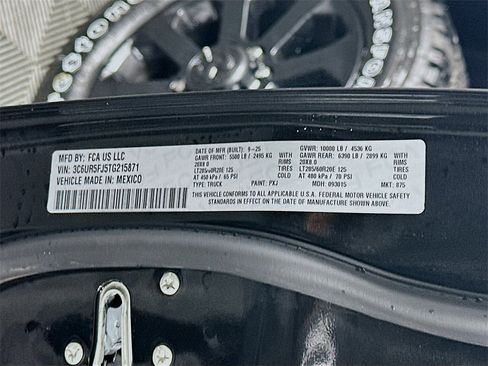 New 2026 RAM 2500 Laramie w/ Night Edition image 18