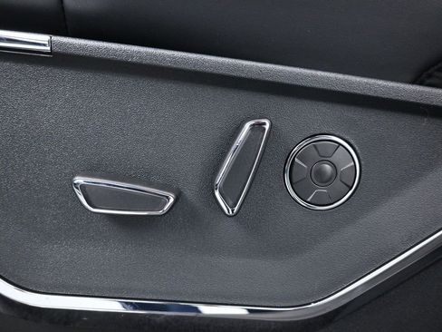 New 2025 Ford F150 Platinum w/ Equipment Group 702A High image 11