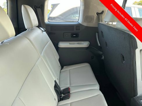 Used 2024 Hyundai Santa Fe Limited AWD/4WD image 6