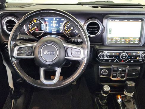 Used 2021 Jeep Wrangler Unlimited Sahara AWD/4WD image 34