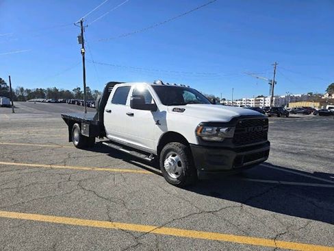 Used 2024 RAM 3500 Tradesman w/ Max Tow Package image 5