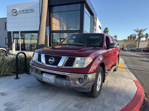 Used 2006 Nissan Frontier SE w/ (P01) Power Pkg image 2
