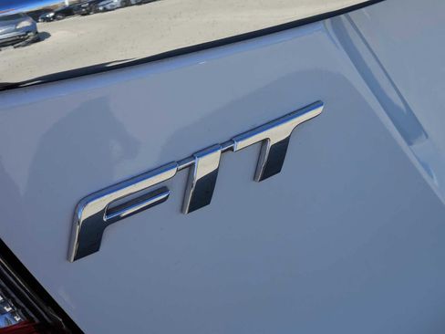 Used 2019 Honda Fit EX image 11