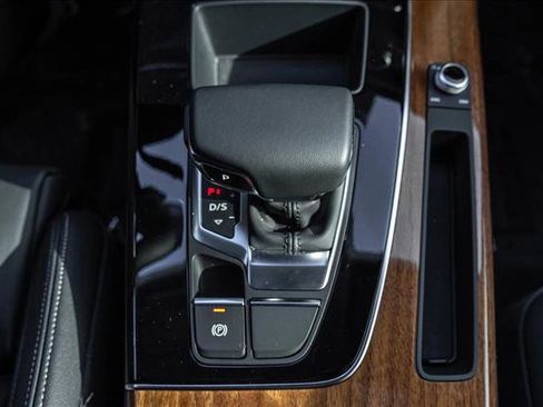 Used 2023 Audi Q5 Premium Plus w/ Premium Plus Package image 20