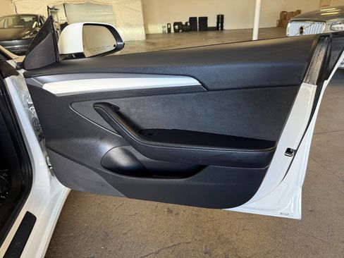 Used 2022 Tesla Model 3 Long Range image 28