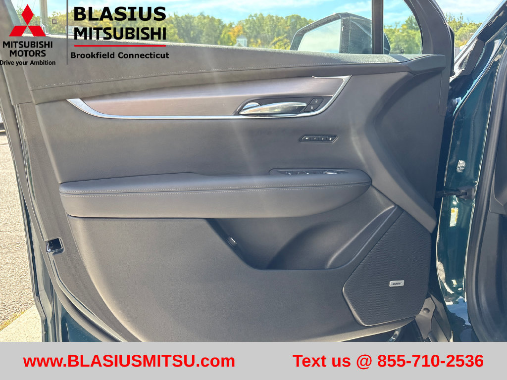 Used 2024 Cadillac XT6 Luxury AWD/4WD image 16