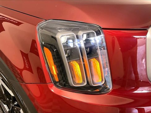 Used 2024 Kia Telluride S FWD image 26