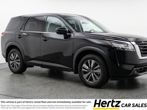 Used 2025 Nissan Pathfinder SV FWD image 1