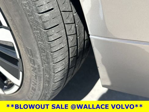 Used 2024 Volvo XC60 B5 Ultimate w/ Protection Package Premier AWD/4WD image 14