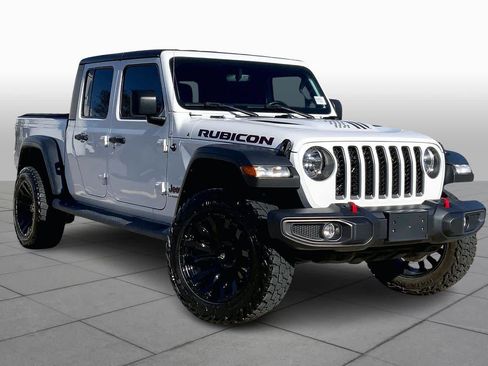 Used 2022 Jeep Gladiator Rubicon w/ Cold Weather Group image 3