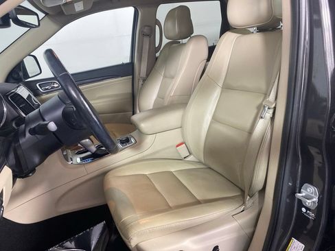 Used 2021 Jeep Grand Cherokee Limited AWD/4WD image 13
