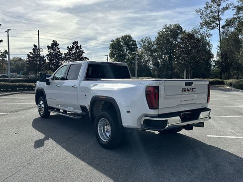 Used 2024 GMC Sierra 3500 SLT w/ SLT Premium Package image 11