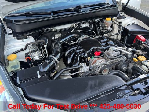 Used 2012 Subaru Outback 3.6R Limited AWD/4WD image 22