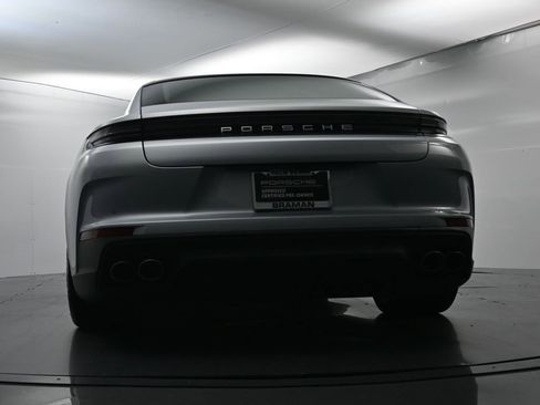Used 2024 Porsche Panamera 4 image 47