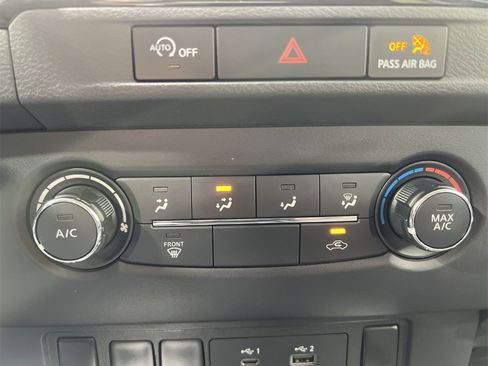 Used 2023 Nissan Frontier SV image 18