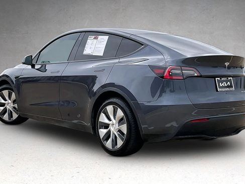 Used 2021 Tesla Model Y Long Range AWD/4WD image 4