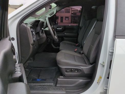 Certified 2025 Chevrolet Silverado 2500 Custom w/ Custom Value Package AWD/4WD image 16