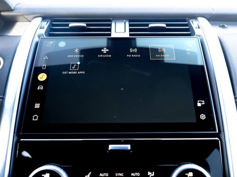 Certified 2024 Land Rover Discovery Dynamic SE image 30