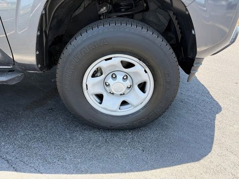 Certified 2021 Toyota Tacoma SR AWD/4WD image 8