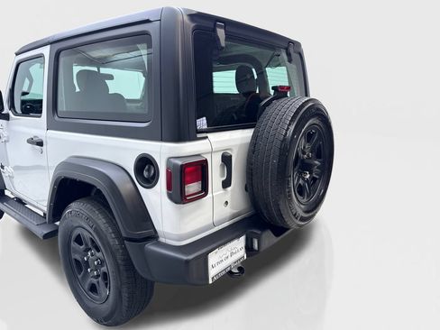 Used 2022 Jeep Wrangler Sport AWD/4WD image 19