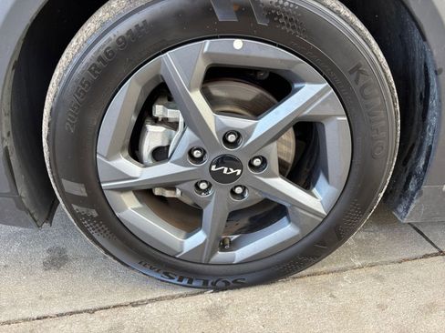 Used 2025 Kia K4 FWD image 32