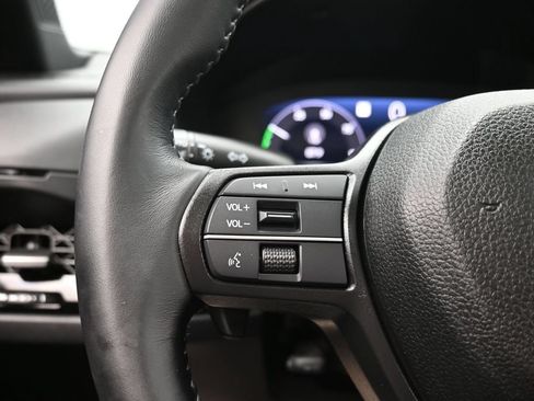 Used 2025 Honda Accord Sport image 46