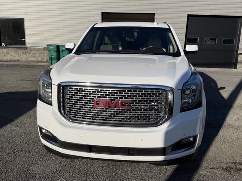 Used 2017 GMC Yukon Denali w/ Open Road Package image 21