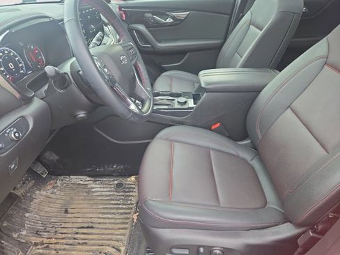 Certified 2025 Chevrolet Blazer RS w/ Driver Confidence II Package image 9