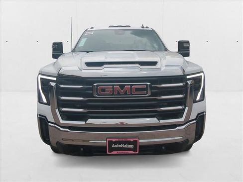 New 2025 GMC Sierra 2500 SLE w/ Max Trailering Package image 6