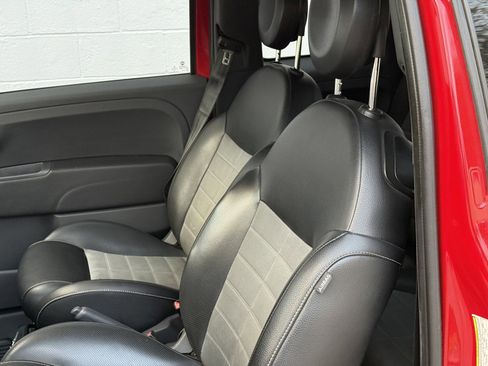 Used 2013 FIAT 500 Turbo w/ Beats Audio Pkg image 17