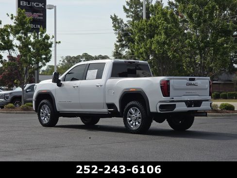 Used 2024 GMC Sierra 2500 Denali Ultimate AWD/4WD image 5
