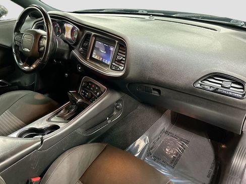 Used 2019 Dodge Challenger GT image 27