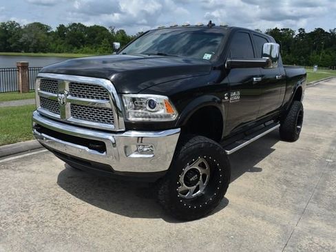 Used 2018 RAM 2500 Laramie w/ Off Road Package AWD/4WD image 6