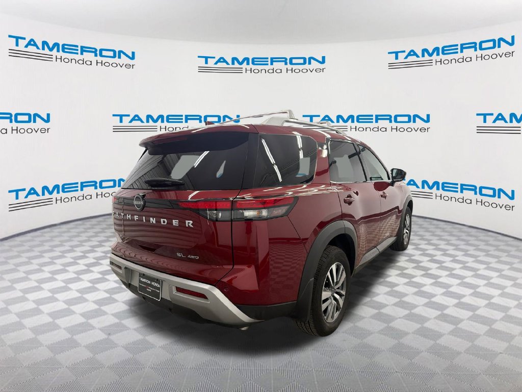 Used 2025 Nissan Pathfinder SL AWD/4WD image 5